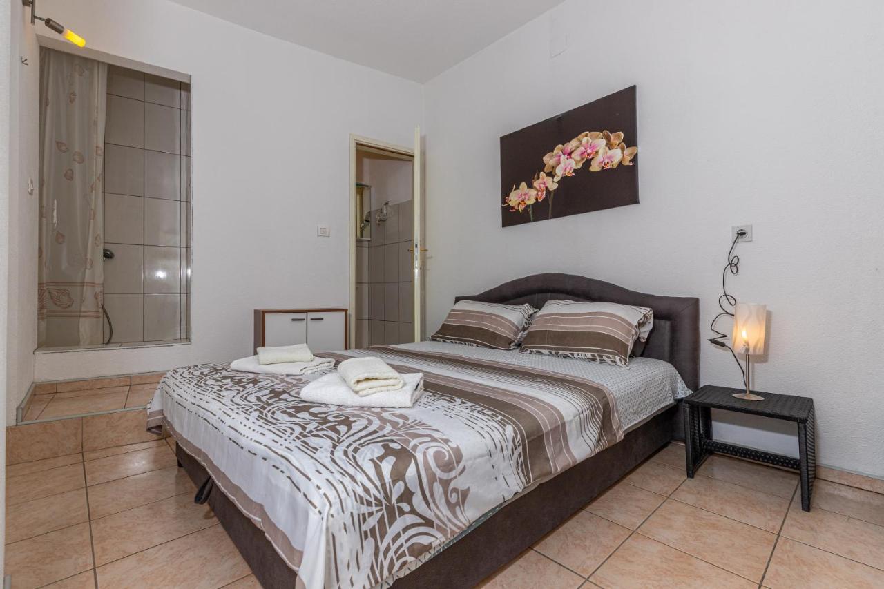 Apartmani Gabrijela Crikvenica Bagian luar foto