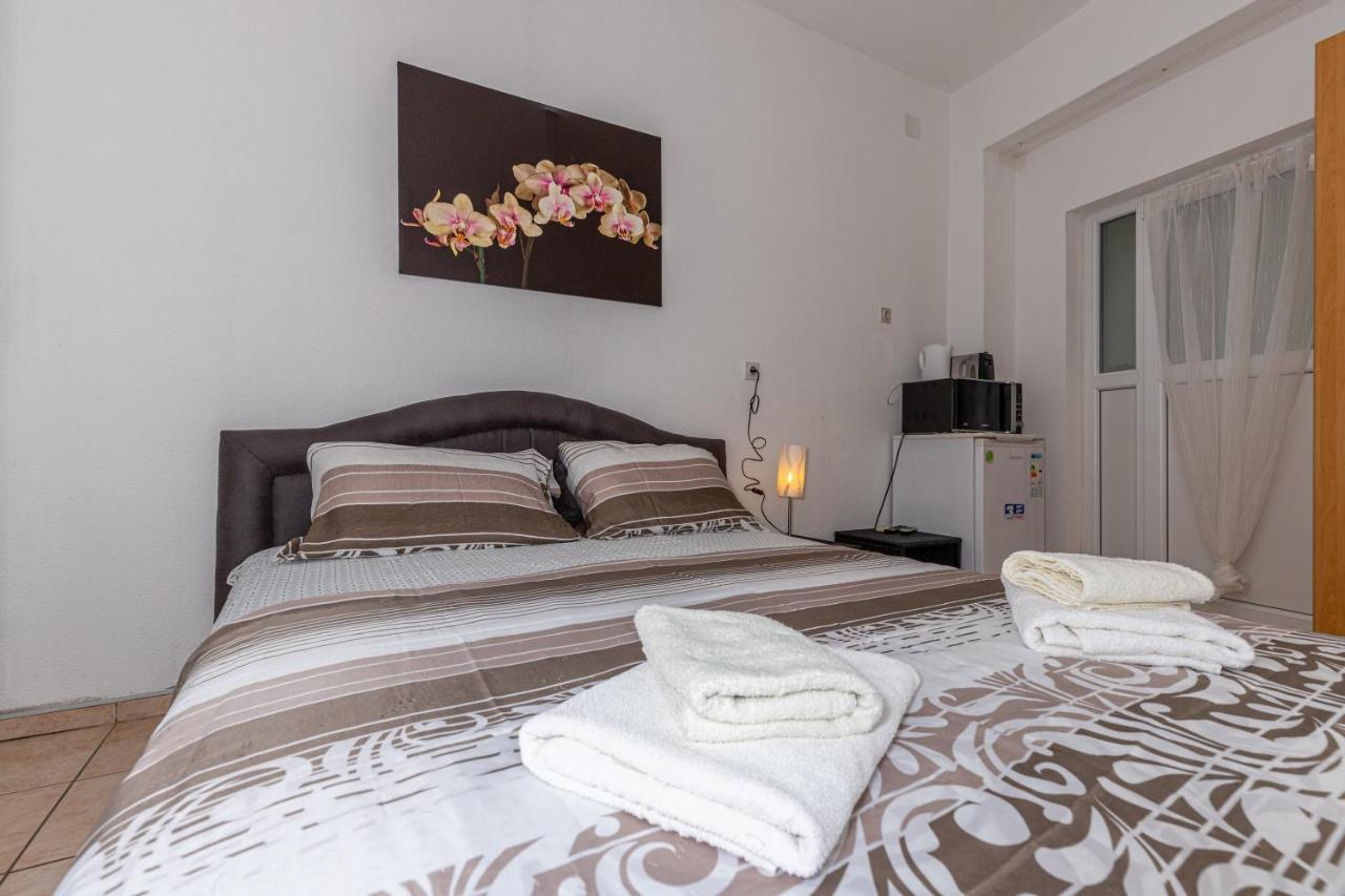 Apartmani Gabrijela Crikvenica Bagian luar foto