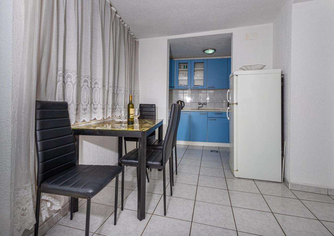 Apartmani Gabrijela Crikvenica Bagian luar foto