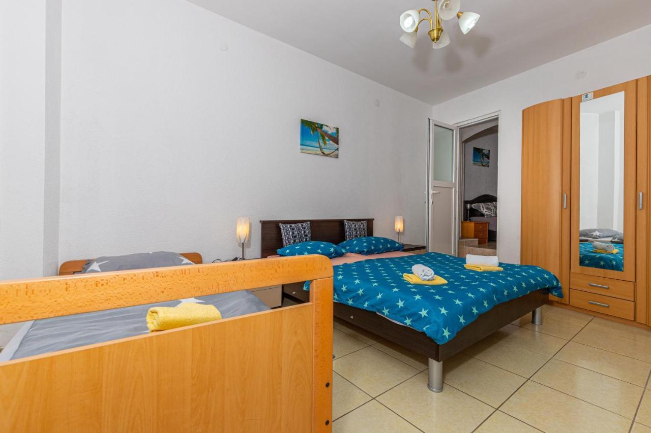 Apartmani Gabrijela Crikvenica Bagian luar foto