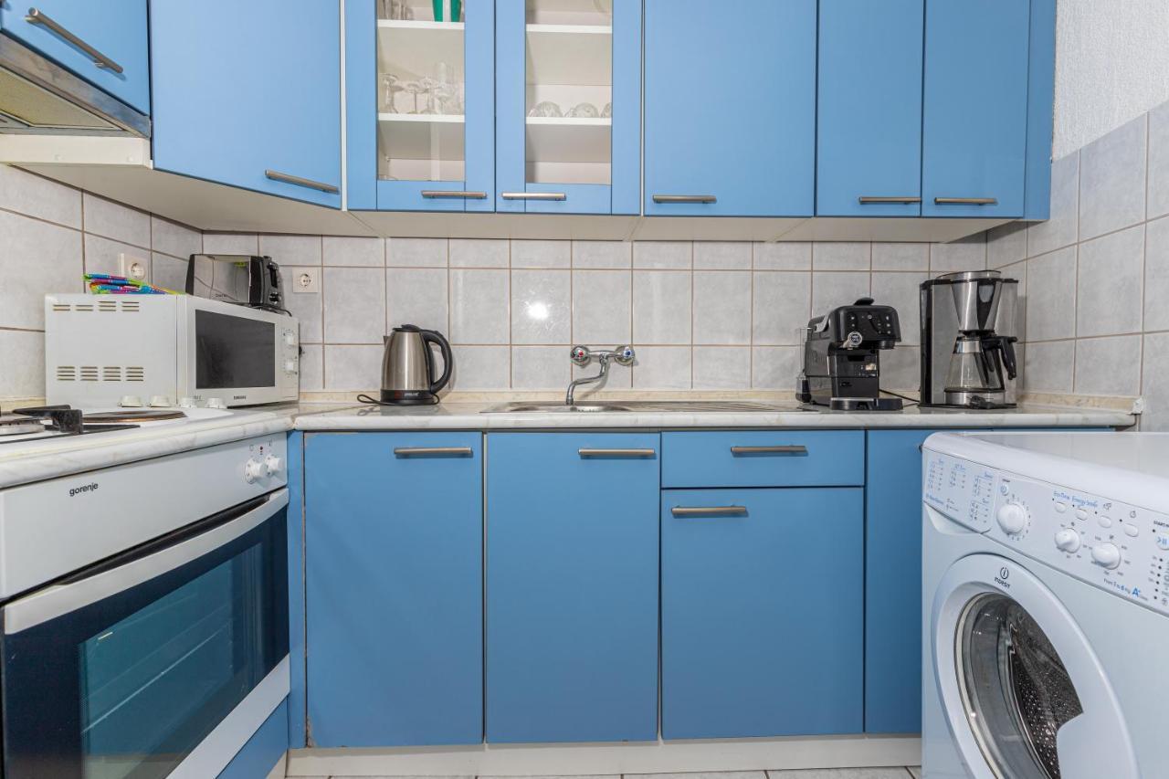 Apartmani Gabrijela Crikvenica Bagian luar foto