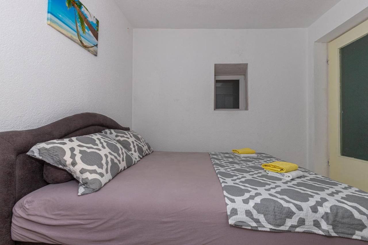 Apartmani Gabrijela Crikvenica Bagian luar foto