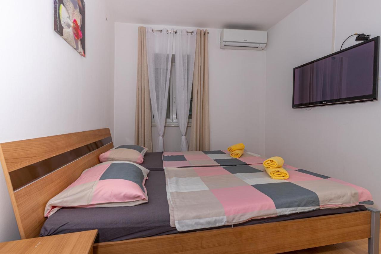 Apartmani Gabrijela Crikvenica Bagian luar foto