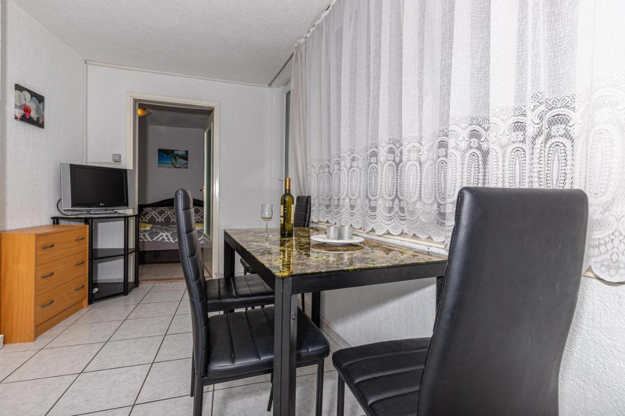 Apartmani Gabrijela Crikvenica Bagian luar foto