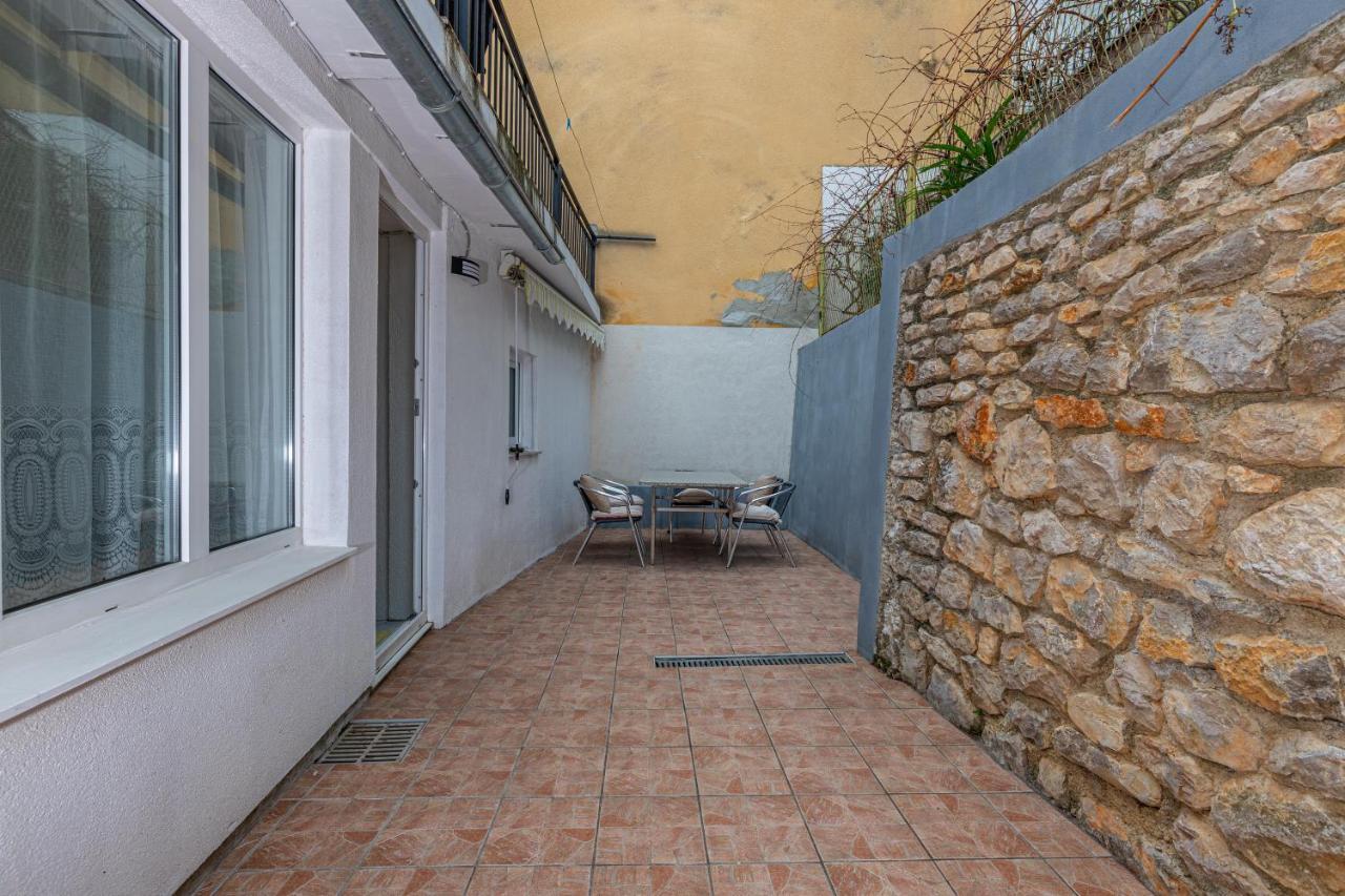 Apartmani Gabrijela Crikvenica Bagian luar foto