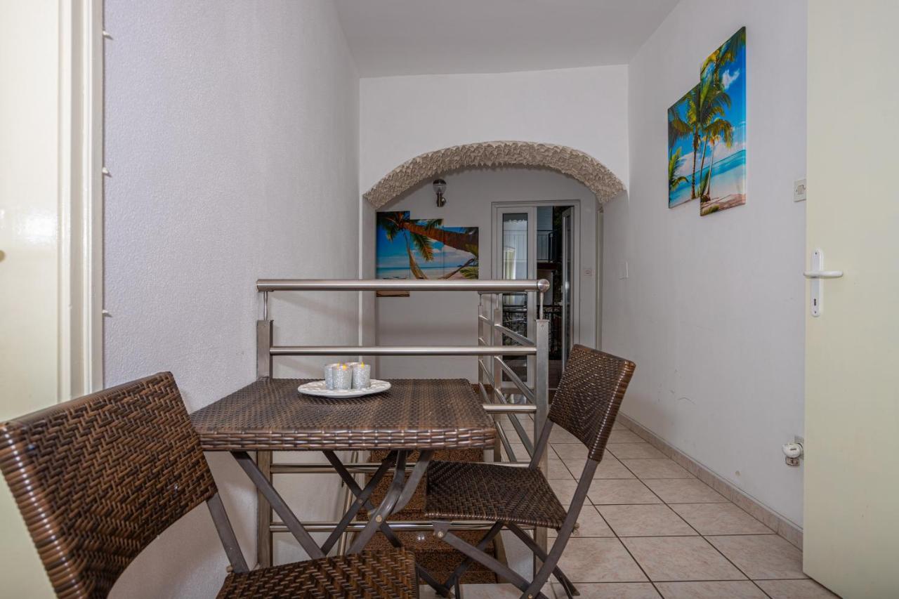 Apartmani Gabrijela Crikvenica Bagian luar foto