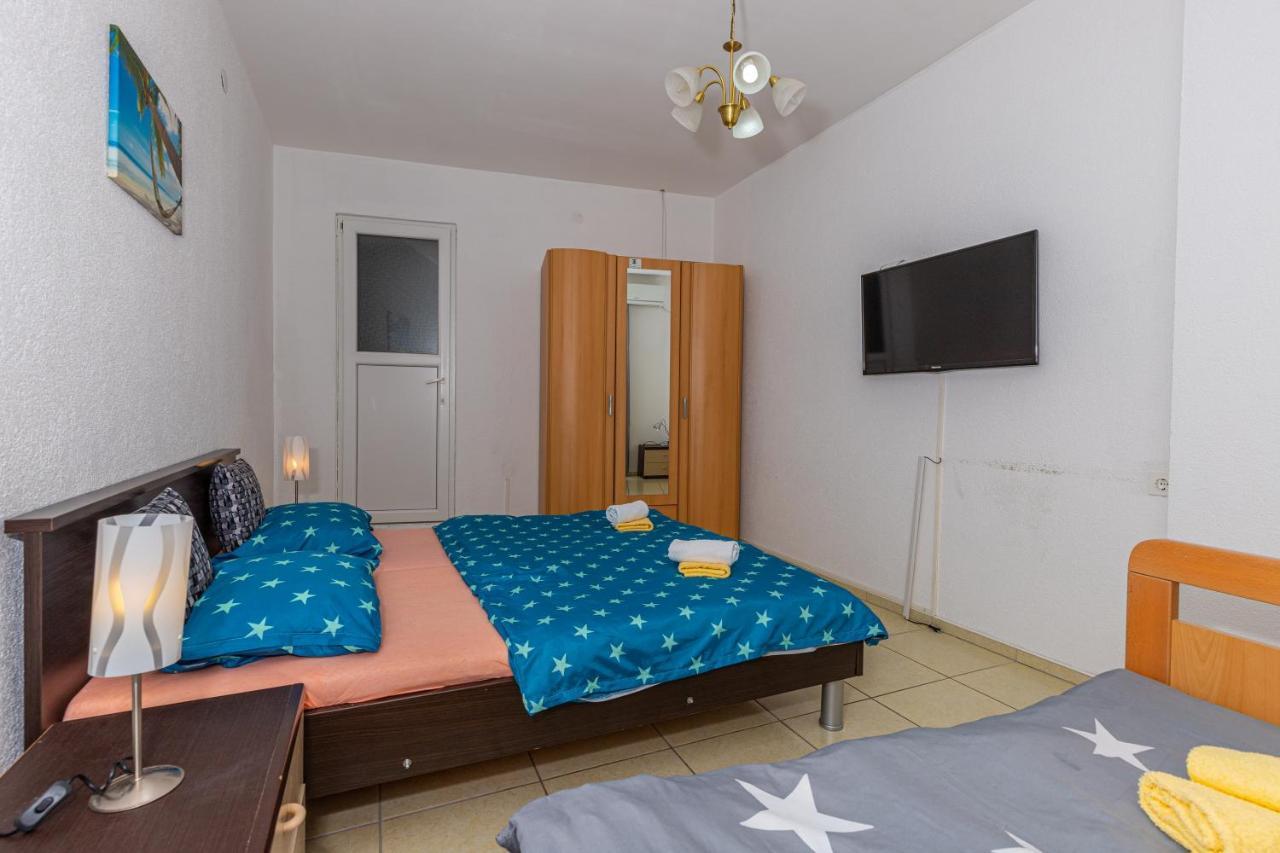 Apartmani Gabrijela Crikvenica Bagian luar foto