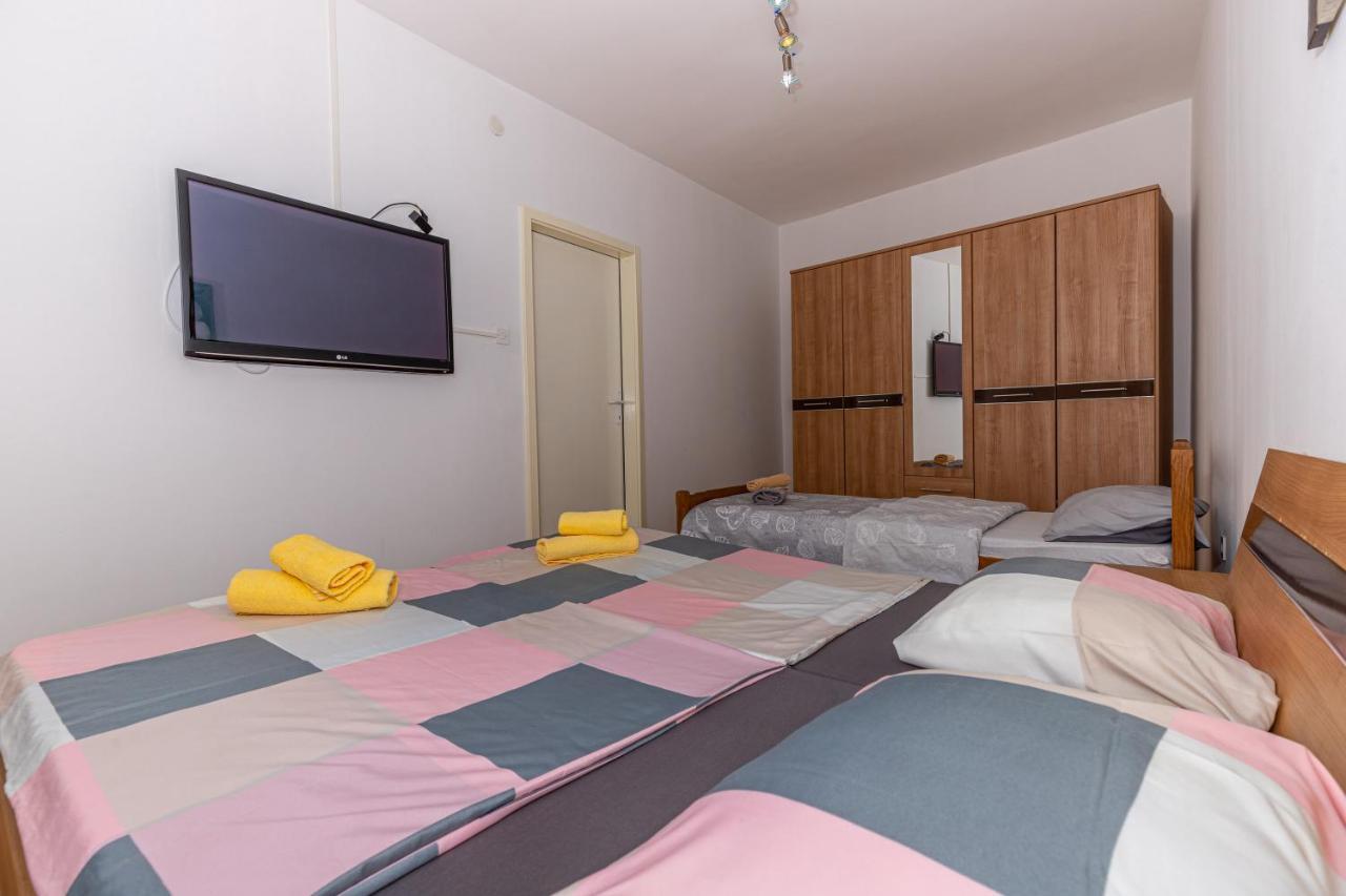 Apartmani Gabrijela Crikvenica Bagian luar foto