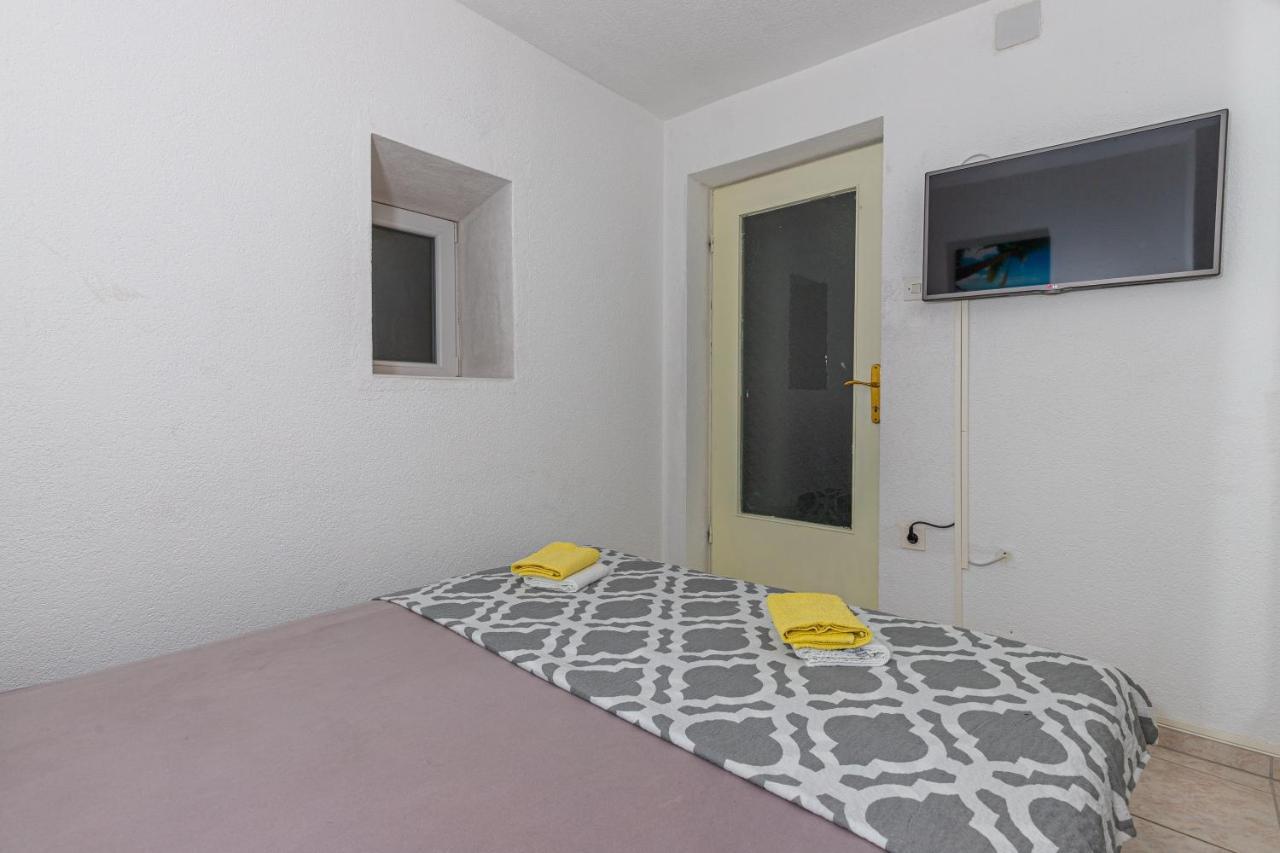 Apartmani Gabrijela Crikvenica Bagian luar foto